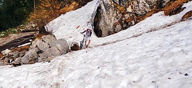 Jede Menge Altschnee im Mai